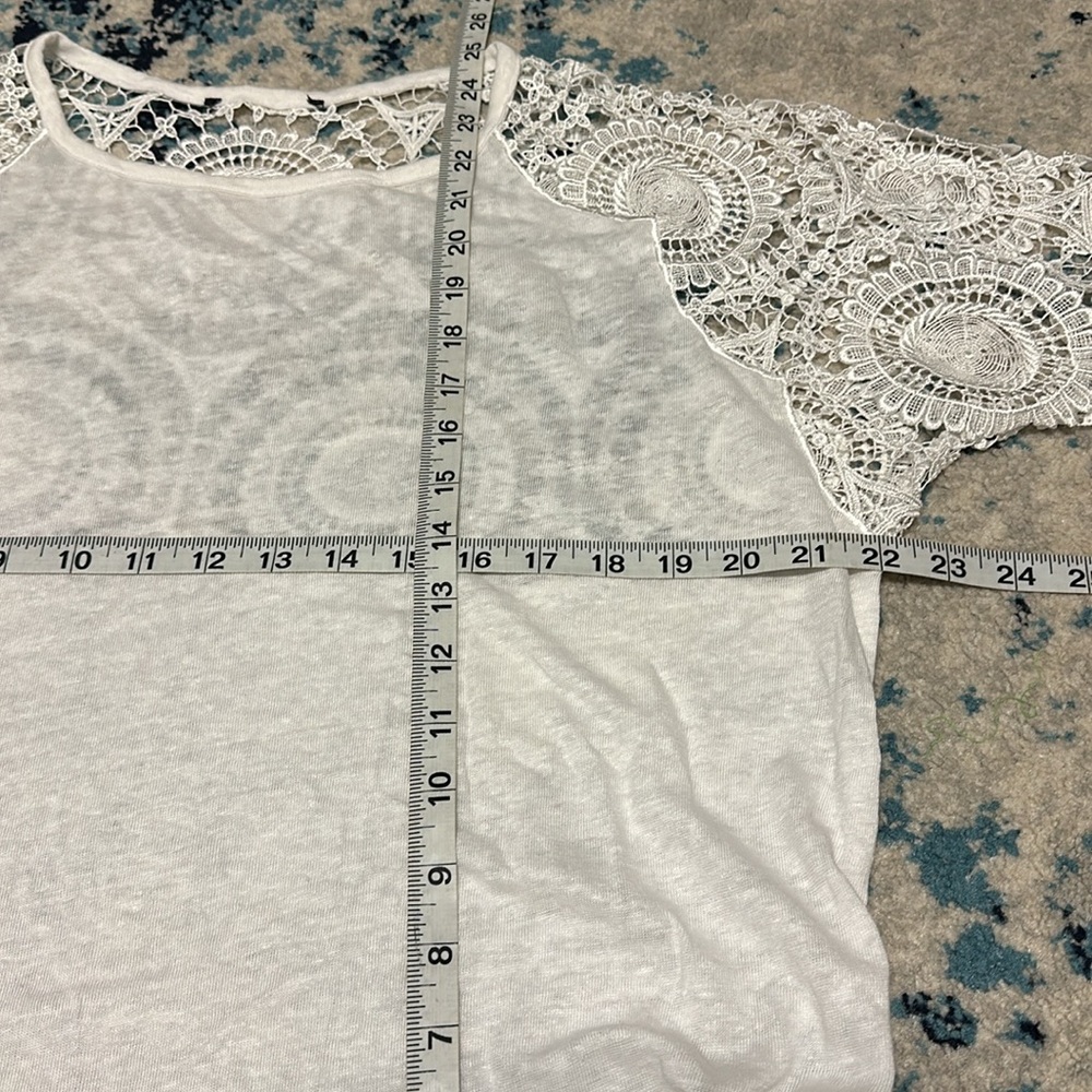 So Pretty! Lace/Linen Top - Picture 9 of 13